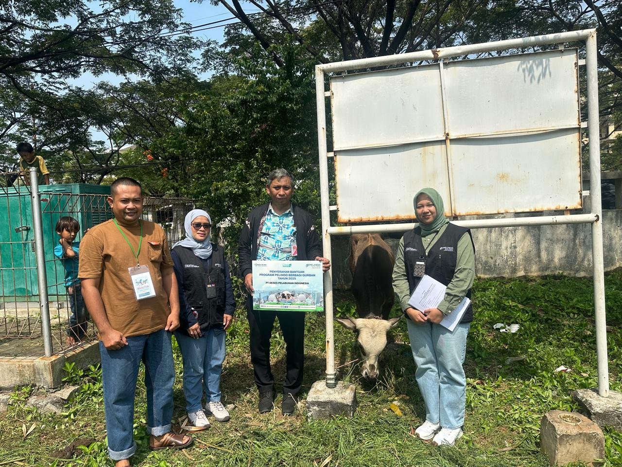 Sentuhan Kebaikan PT Akses Pelabuhan Indonesia di Hari Raya Idul Adha 2025 - Teropong Rakyat