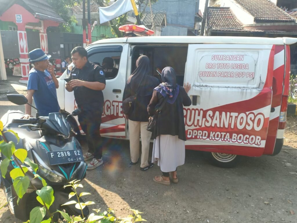 Respon Cepat Pengadaan Ambulans PSI, Selamatkan Warga yang Kritis - Teropong Rakyat
