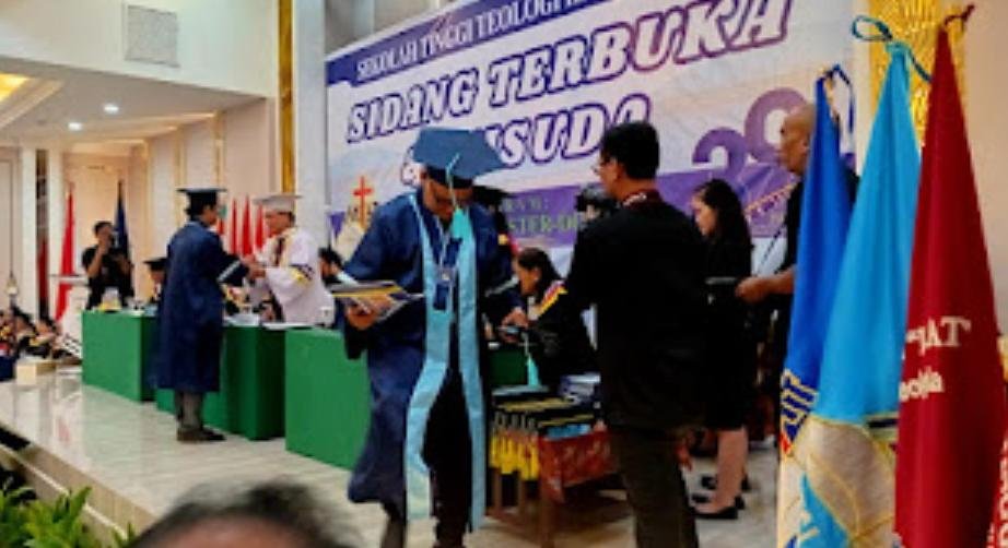 Antony Mulya Ermando, S.Th Selasaikan Pendidikan Sarjana di STT IKAT, Siap Suarakan Kebenaran