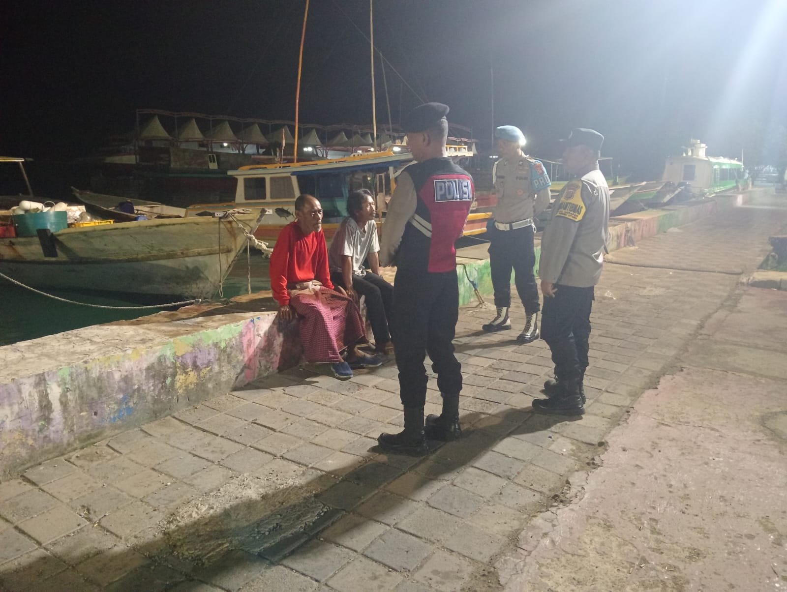 Polsek Kepulauan Seribu Utara Gencarkan Patroli Malam Perintis Presisi, Ciptakan Rasa Aman dan Nyaman di Tengah Masyarakat