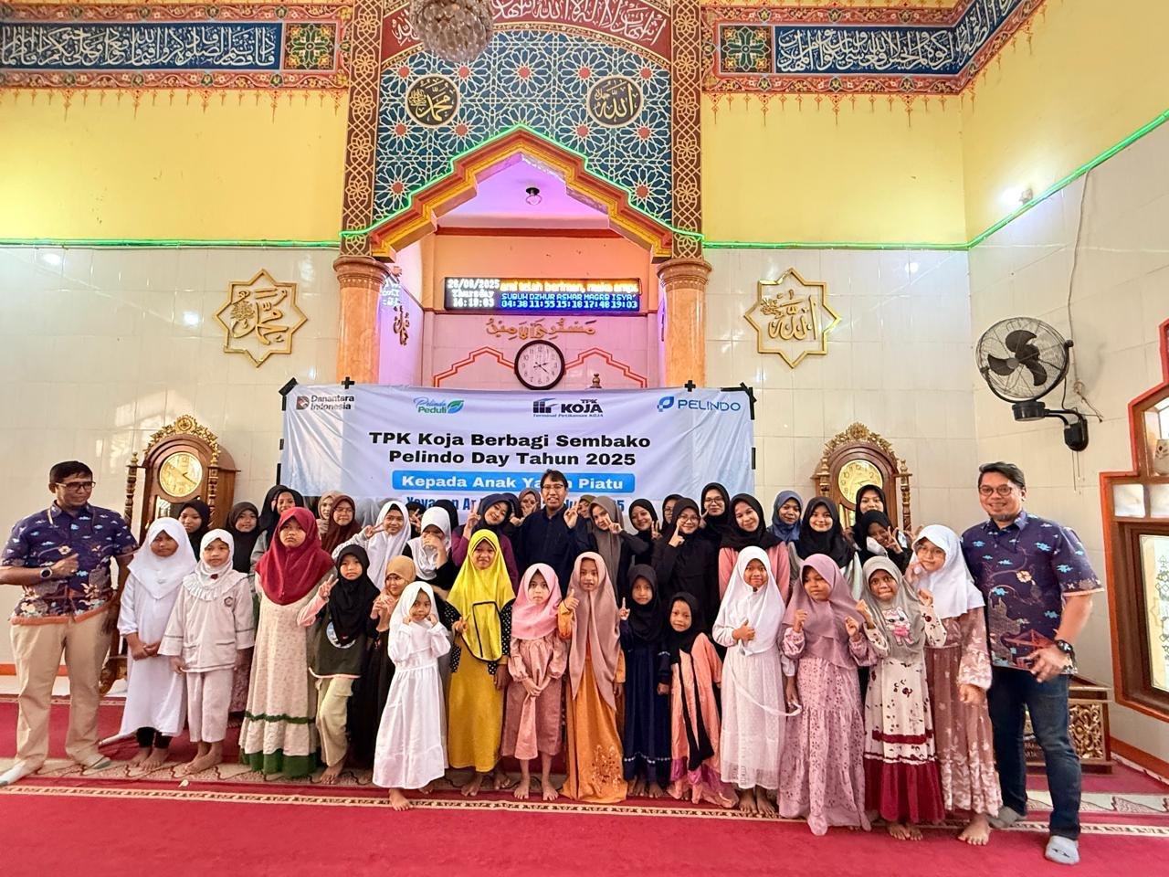 TPK KOJA Hadir Membawa Senyum Untuk 100 Anak Yatim Di Yayasan AR RAUDHAH Dalam Rangkaian Pelindo Day 2025 - Teropongrakyat.co