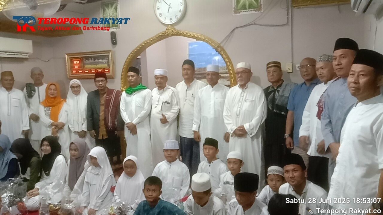 Cahaya Obor Menembus Hujan, Warga Koja Rayakan Tahun Baru Islam 1447 H