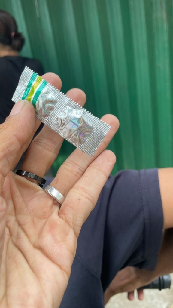 Portal Berita Indonesia dan Dunia Terkini Hari Ini, Update Harian Terbaru, Terlengkap, Tajam, Aktual dan Berimbang. Kabupaten Bekasi Darurat Peredaran Obat Keras! Kartel dan Koordinator Diduga Kuat Dikendalikan Oleh Beberapa Oknum Brimob Aktif - Teropong Rakyat