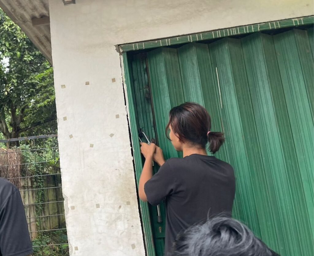 Portal Berita Indonesia dan Dunia Terkini Hari Ini, Update Harian Terbaru, Terlengkap, Tajam, Aktual dan Berimbang. Kabupaten Bekasi Darurat Peredaran Obat Keras! Kartel dan Koordinator Diduga Kuat Dikendalikan Oleh Beberapa Oknum Brimob Aktif - Teropong Rakyat