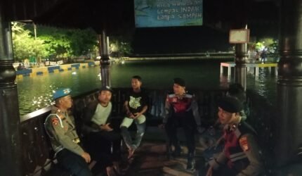 Polsek Kepulauan Seribu Utara Gelar Patroli Malam Perintis Presisi, Sasar Kenakalan Remaja, Narkoba, Miras hingga Premanisme - Teropong Rakyat