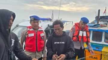 Patroli Satpolairud Polres Kepulauan Seribu Antisipasi Perompak, Himbau Gunakan Life Jacket dan Waspada Cuaca Buruk