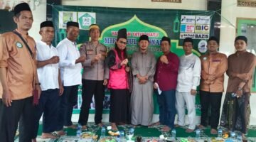 Bhabinkamtibmas Pulau Kelapa Hadiri Lebaran Yatim Piatu 10 Muharram 1447 H, Tebar Kepedulian dan Kebersamaan