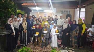 Peringati 10 Muharam Pengurus RT,RW 08 Kelurahan Utan Panjang Adakan Acara Santunan Anak Yatim