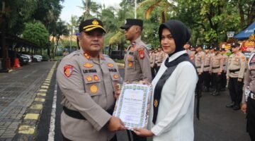 Polres Kepulauan Seribu Berikan Penghargaan kepada 16 Personel Berprestasi, Bentuk Apresiasi dan Motivasi