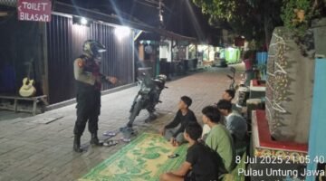 Patroli Malam Perintis Presisi Polsek Kepulauan Seribu Selatan, Himbau Warga Tidak Judi Online dan Jaga Kamtibmas