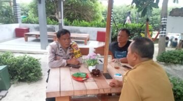 Cegah Premanisme, Bhabinkamtibmas Pulau Panggang Sambang Tokoh Masyarakat