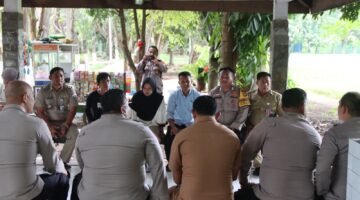 Kapolres Kepulauan Seribu Gelar Jumat Curhat di Pulau Tidung, Serap Aspirasi dan Ajak Warga Jaga Kamtibmas