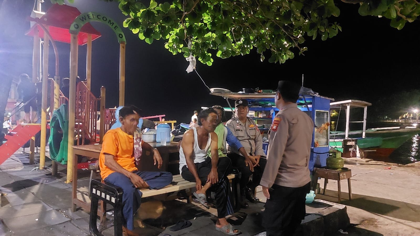Polsek Kepulauan Seribu Utara Himbau Warga Saat Patroli Malam