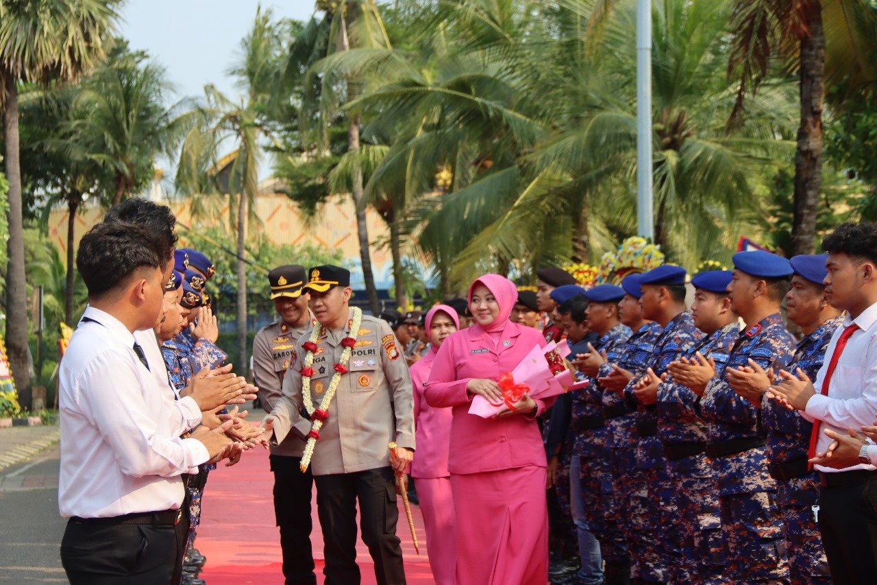Polres Kepulauan Seribu: Gelar Acara Pisah Sambut AKBP Ajie Lukman Hidayat Resmi Lepas Tugas, AKBP Argadija Putra Siap Pimpin