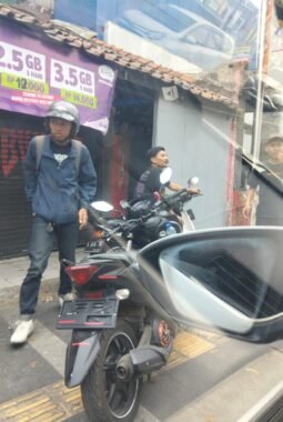 Toko Obat Diduga Edarkan Obat Terlarang di Cibaduyut, Bandung: Warga Resah, APH Diduga Pasif