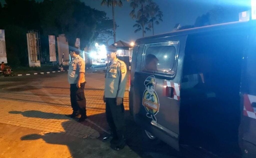 Polsek Rawalumbu Gelar Patroli KRYD di Wilayah Bekasi dan Rawalumbu - Teropong Rakyat
