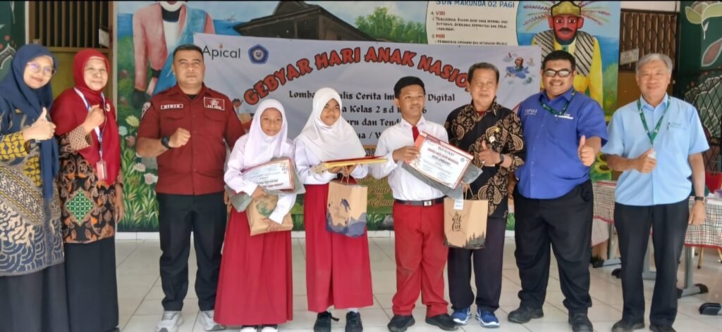Portal Berita Indonesia dan Dunia Terkini Hari Ini, Update Harian Terbaru, Terlengkap, Tajam, Aktual dan Berimbang. APICAL Turut Meriahkan Perayaan Festival Marunda 2025 dan Gebyar Hari Anak Nasional 2025 SDN 02 Marunda - Teropong Rakyat