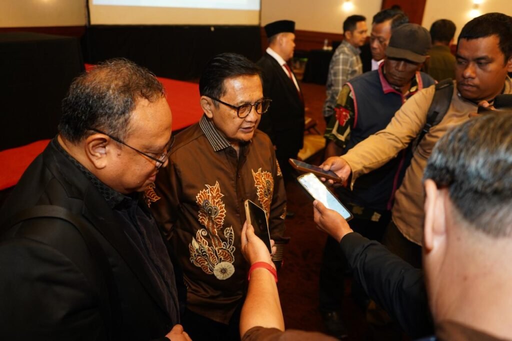 Portal Berita Indonesia dan Dunia Terkini Hari Ini, Update Harian Terbaru, Terlengkap, Tajam, Aktual dan Berimbang. Soroti Program Ekonomi Prabowo, Prof Didin: Semuanya Harus Menjadi Subject of Control - Teropong Rakyat