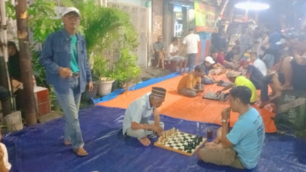 Portal Berita Indonesia dan Dunia Terkini Hari Ini, Update Harian Terbaru, Terlengkap, Tajam, Aktual dan Berimbang. H-2 HUT RI Ke-80, RW 08 Kelurahan Utan Panjang Kemayoran Sudah Mulai Gelar Lomba - Teropong Rakyat