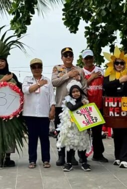 Polsek Kepulauan Seribu Selatan Gelar Karnaval Semarak Kemerdekaan RI ke-80 di Pulau Tidung