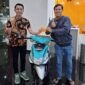 FOTO: BRI Cabang Hayam Wuruk saat penyerahan Undian Simpedes kepada pemenang periode 2024. (Dok: Istimewa).