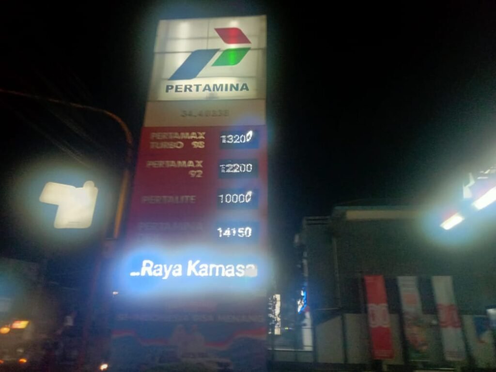Portal Berita Indonesia dan Dunia Terkini Hari Ini, Update Harian Terbaru, Terlengkap, Tajam, Aktual dan Berimbang. Mafia Solar di Bandung, Oknum Kodam III Diduga Terlibat - Teropong Rakyat