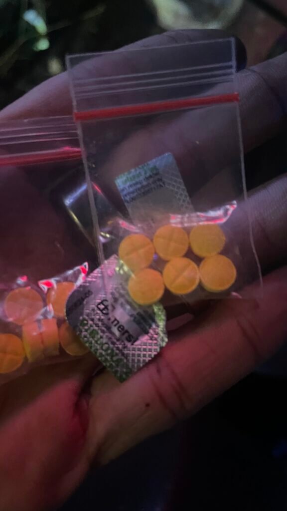 Di Tengah Keseriusan Polres Metro Bekasi Kota Berantas Peredaran Obat Keras, Para Pemuda Ini Siasati Mengedarkan Dengan Sistem COD (Cash On Delivery) - Teropong Rakyat