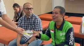 BRI Cabang Jakarta Hayam Wuruk saat merayakan Hari Pelanggan Nasional 2025 dengan setulus hati untuk nasabah. (Foto: teropongrakyat.co)