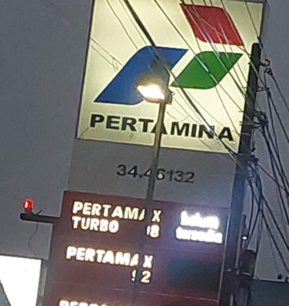 Portal Berita Indonesia dan Dunia Terkini Hari Ini, Update Harian Terbaru, Terlengkap, Tajam, Aktual dan Berimbang. SPBU Diduga Bermain Curang, Konsumen Dirugikan - Teropong Rakyat