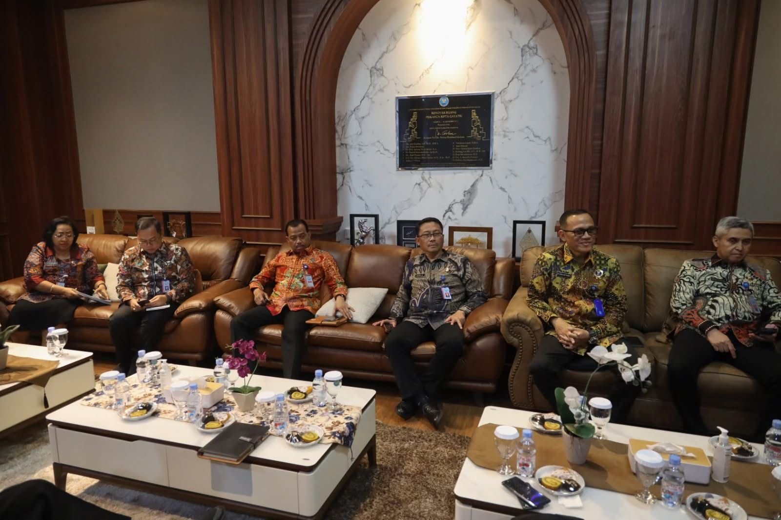 Portal Berita Indonesia dan Dunia Terkini Hari Ini, Update Harian Terbaru, Terlengkap, Tajam, Aktual dan Berimbang. BNN dan UNODC Perkuat Sinergi P4GN Berkelanjutan - Teropong Rakyat