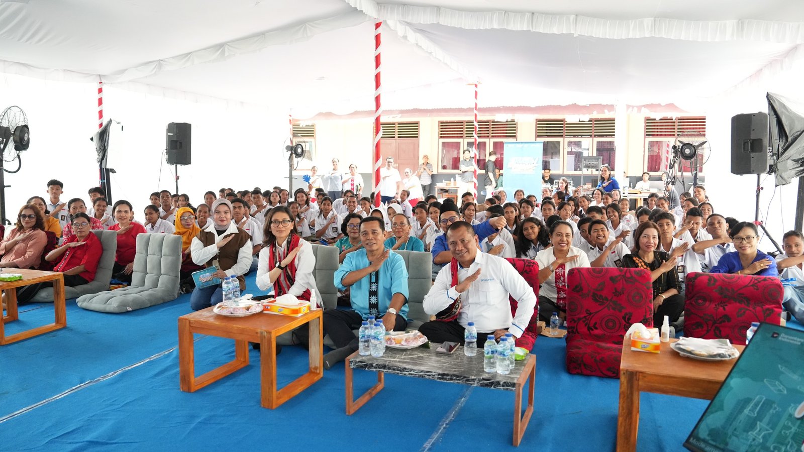 Masa Depan Maritim di Tangan Generasi Muda: Pelindo Solusi Logistik Bekali Siswa dengan Inspirasi dan Teknologi - Teropong Rakyat