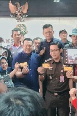 Momen Foto Kebersamaan Bupati dan Kajari di Tengah Sorotan Konflik Kepentingan Penanganan Kasus Hukum