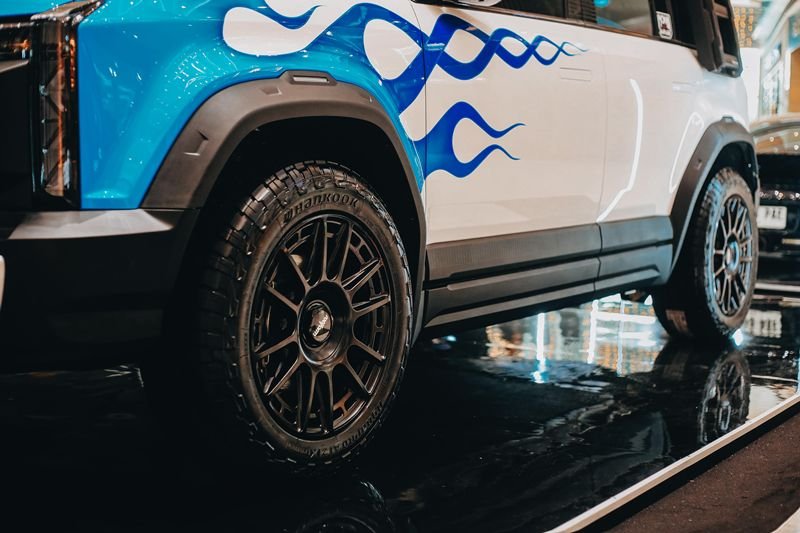 Portal Berita Indonesia dan Dunia Terkini Hari Ini, Update Harian Terbaru, Terlengkap, Tajam, Aktual dan Berimbang. Chery J6 Mahkarya Cellos ZXZ Resmi Bakal Jadi Supergiveaway Pada Ajang IMX 2025 - Teropong Rakyat