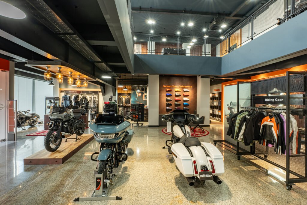 The Spirit Rolls On: Harley-Davidson® Resmikan Dealer Terbaru ke-6 di Surabaya - Teropong Rakyat