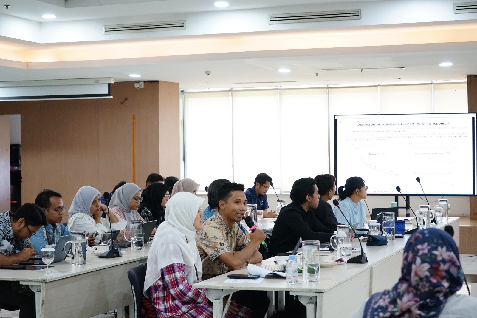 Pelindo Tanjung Priok Jadi Sorotan Pemerintah dalam Efisiensi Logistik Nasional - Teropong Rakyat