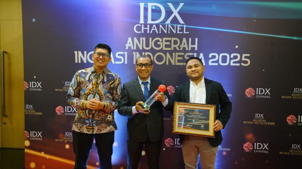 Portal Berita Indonesia dan Dunia Terkini Hari Ini, Update Harian Terbaru, Terlengkap, Tajam, Aktual dan Berimbang. IPCC Sabet Penghargaan ICAII 2025 Berkat Inovasi VDC: Bukti Komitmen pada Logistik Kendaraan Berkelanjutan - Teropong Rakyat