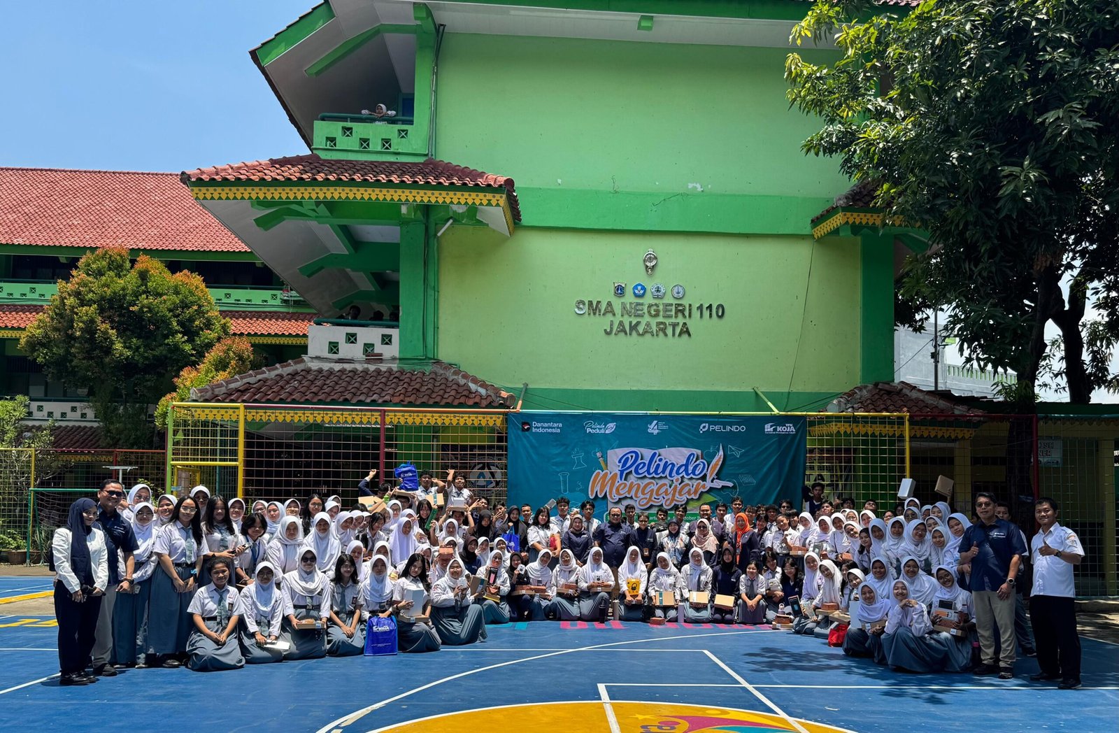 TPK Koja Inspirasi Generasi Muda Lewat Program Pelindo Mengajar di SMAN 110 Jakarta - Teropong Rakyat