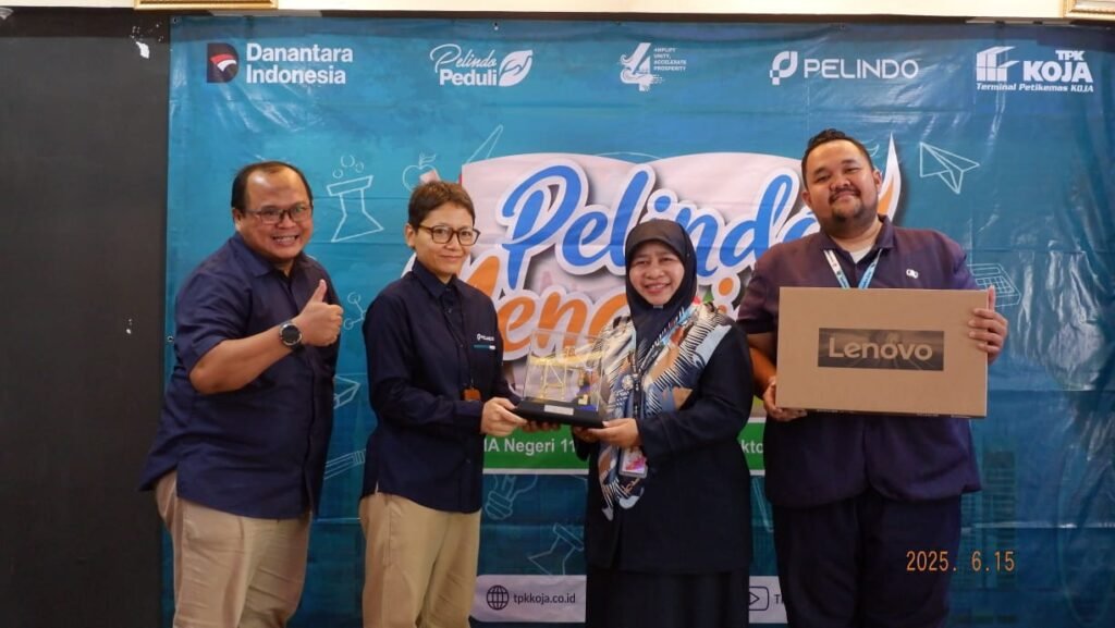 TPK Koja Inspirasi Generasi Muda Lewat Program Pelindo Mengajar di SMAN 110 Jakarta - Teropong Rakyat