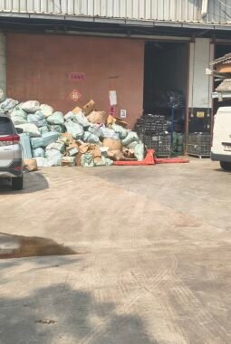Gudang Milik WNA di Tangerang Diduga Jadi Supplier Barang Rumah Tangga Ilegal