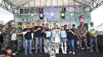 Dandim 0818/Malang -Batu Tutup Kanjuruhan Drumcorps Symphony II dengan Penyerahan Piala Bergilir kepada MAN 3 Jombang