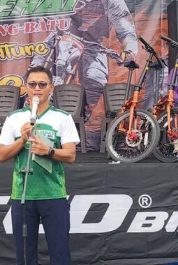 Gowes Akbar Kodim 0818 : Dari Blitar hingga Lumajang Ramaikan HUT ke 80 di Stadion Luar Kanjuruhan