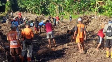 Satgas TMMD ke-126 Kodim 1505/Tidore Bersama Masyarakat Tanam Jagung di Lahan Ketahanan Pangan