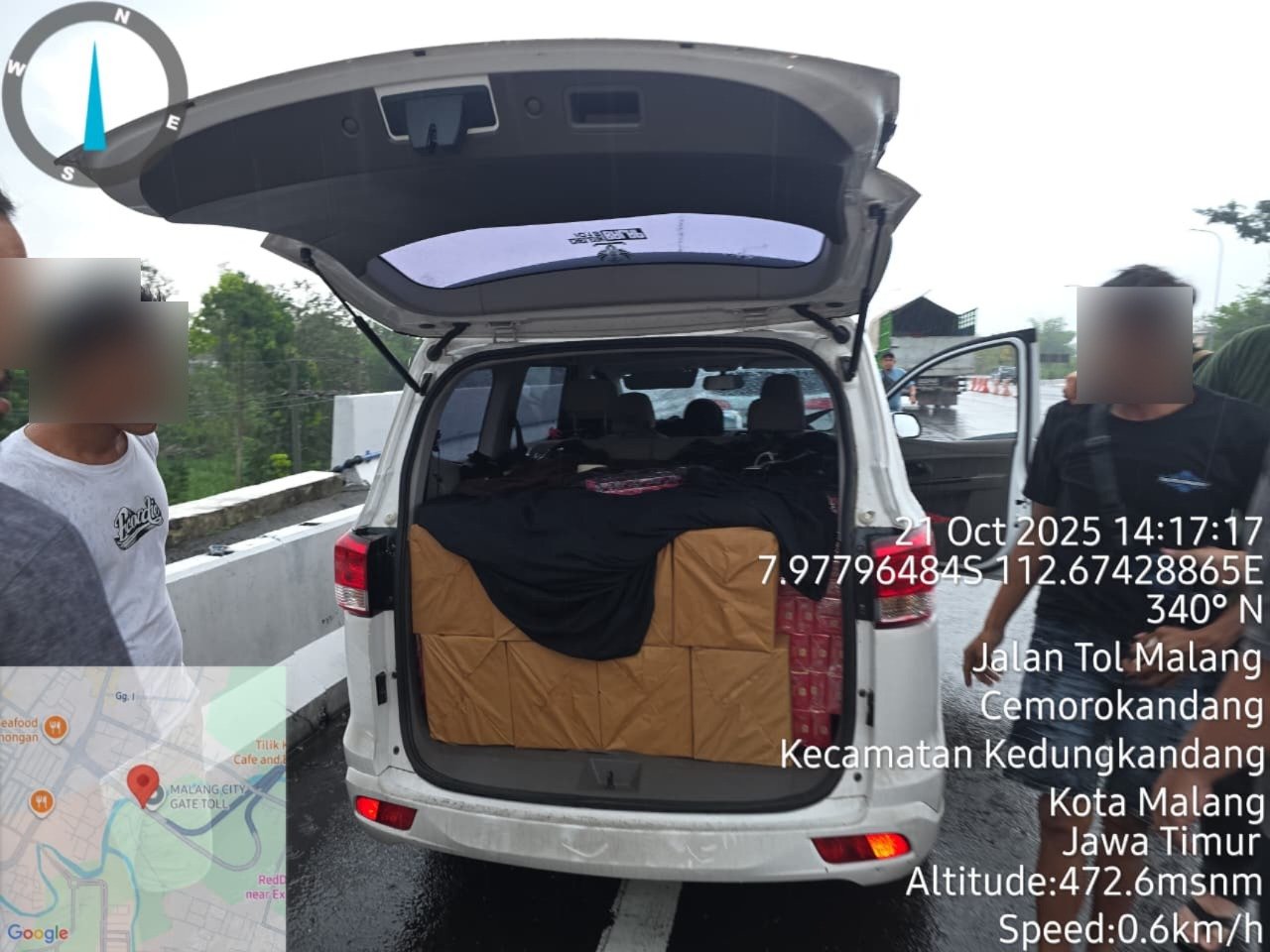 Bea Cukai Malang Sikat Pengiriman Rokok llegal di Jalan Tol