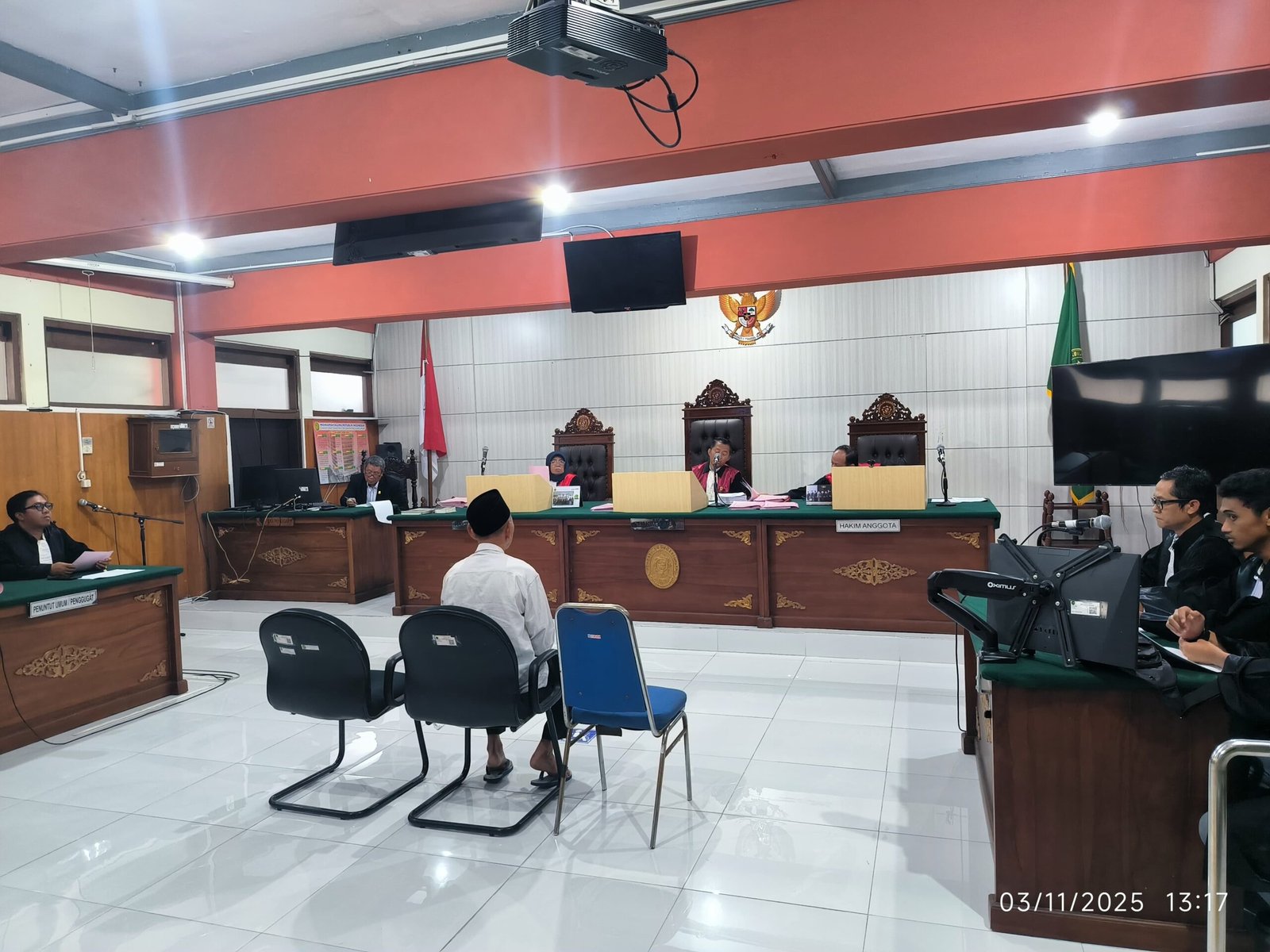 Sidang Perdana Kasus Pencabulan Digelar di PN Malang, Jaksa Bacakan Dakwaan terhadap Terdakwa AMH