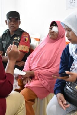 Cahaya Harapan Baru di Mata Lansia: Kodim 0818/Malang-Batu Sukses Gelar Bakti Sosial Operasi Katarak Gratis 2025