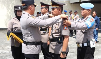 Kapolres Malang Pimpin Sertijab Kapolsek Sumberpucung, Kenalkan Pejabat Baru ke Masyarakat - Teropong Rakyat