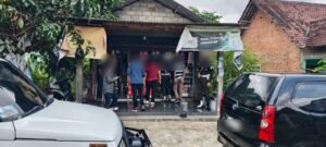 Portal Berita Indonesia dan Dunia Terkini Hari Ini, Update Harian Terbaru, Terlengkap, Tajam, Aktual dan Berimbang. Gencar Operasi Gabungan, Peredaran Rokok llegal Tak Aman - Teropong Rakyat