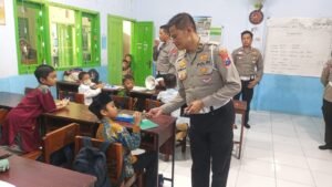 Police Goes to School di SDIT Salsabila Kepanjen: Satlantas Polres Malang Tanamkan Tertib Lalu Lintas Sejak Dini - Teropong Rakyat