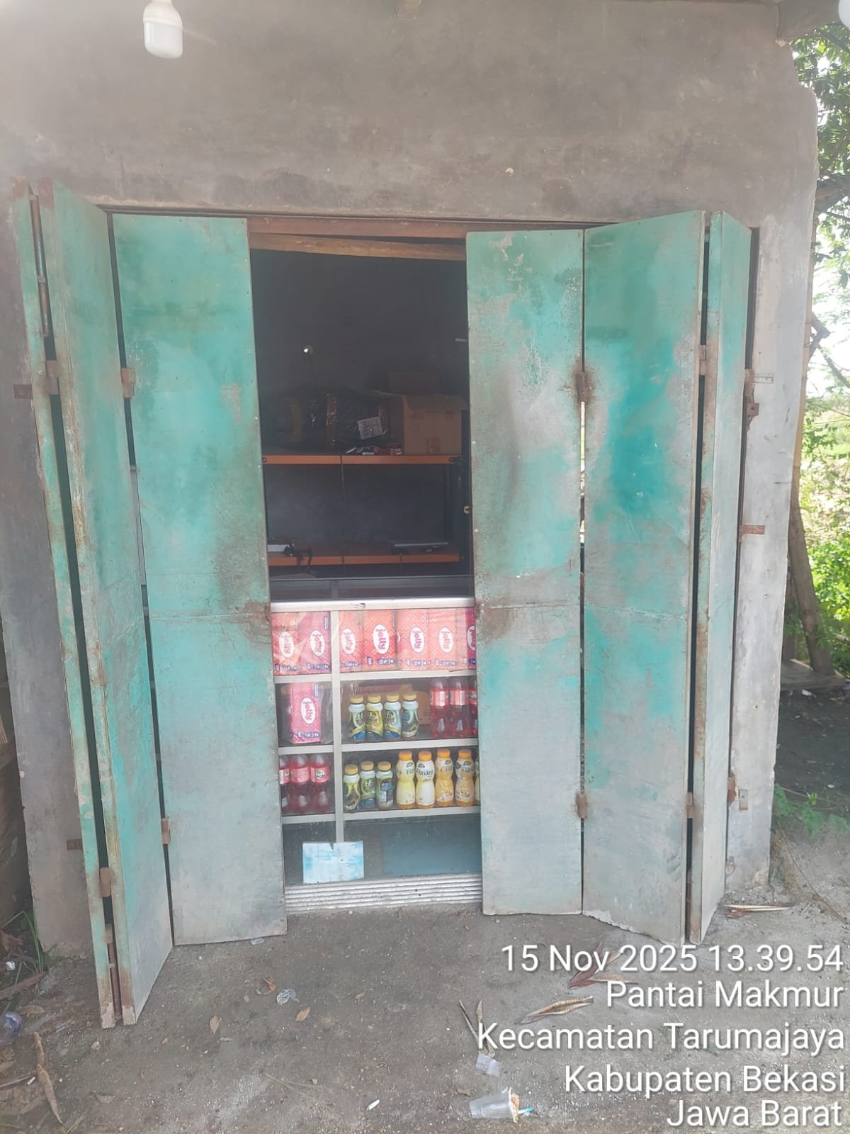 Peredaran Obat Keras di Kabupaten Bekasi Kian Beringas, Penjaga Toko Akui Ada Setoran ke Oknum Aparat
