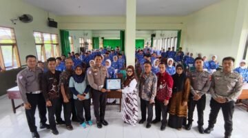 Satlantas Polres Malang Raih Penghargaan dari Diknas, Dinilai Konsisten Edukasi Keselamatan Lalu Lintas